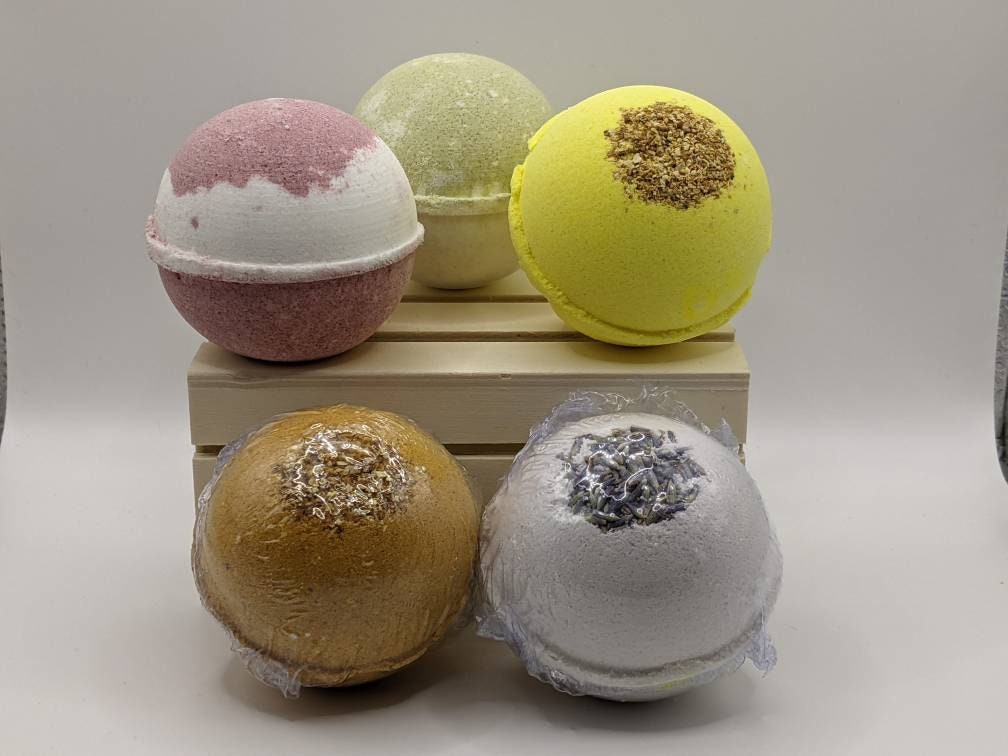 All natural Essential Oil Bath Bombs - moisturizing, relaxing, child safe